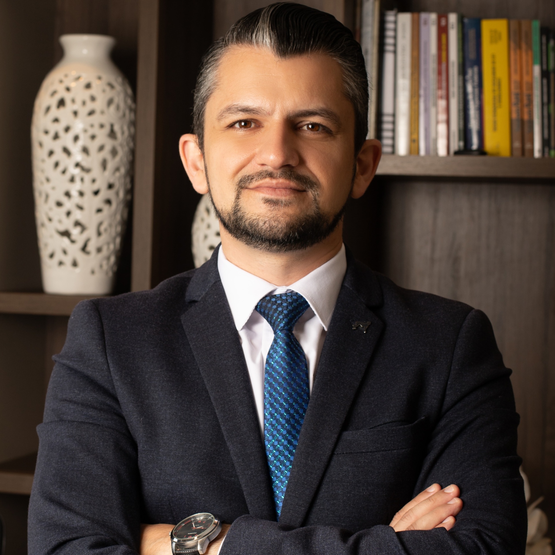 Dr. Anderson Silvério, advogado fundador